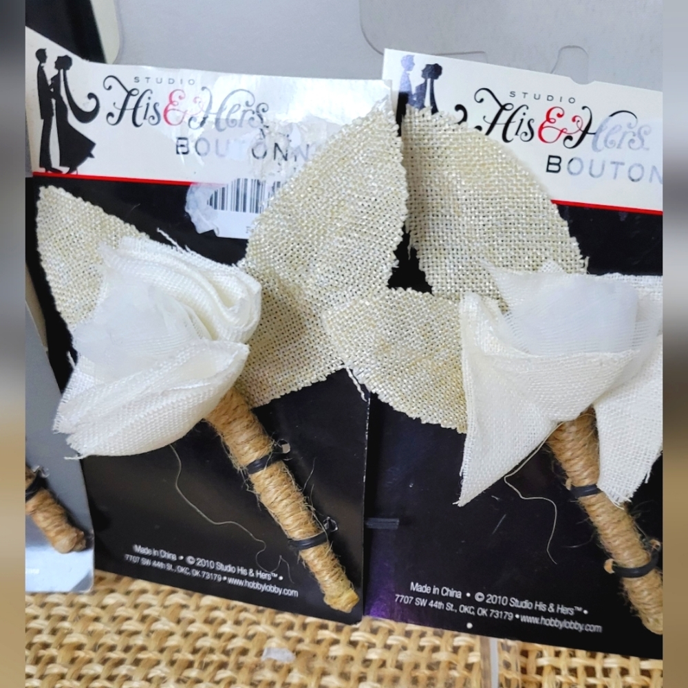 LOT OF TWO FARMHOUSE STYLE WEDDING FORMAL BOUTONNIERS NWT